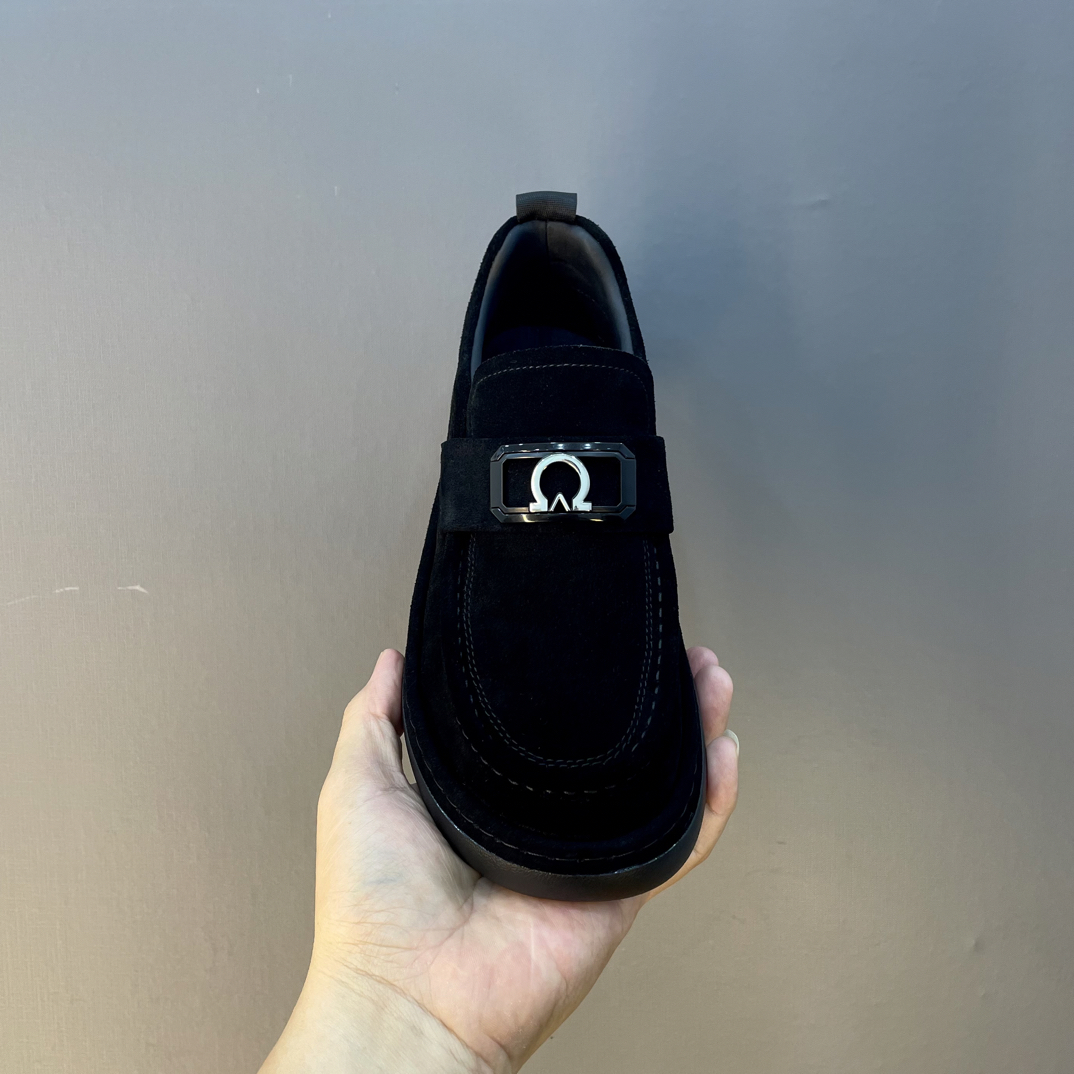 高端品质 纯皮时尚休闲男鞋W