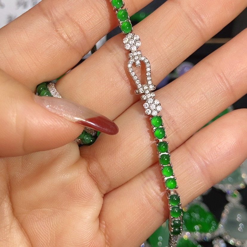 【闪购商品】翡翠手链未镶嵌天然翡翠