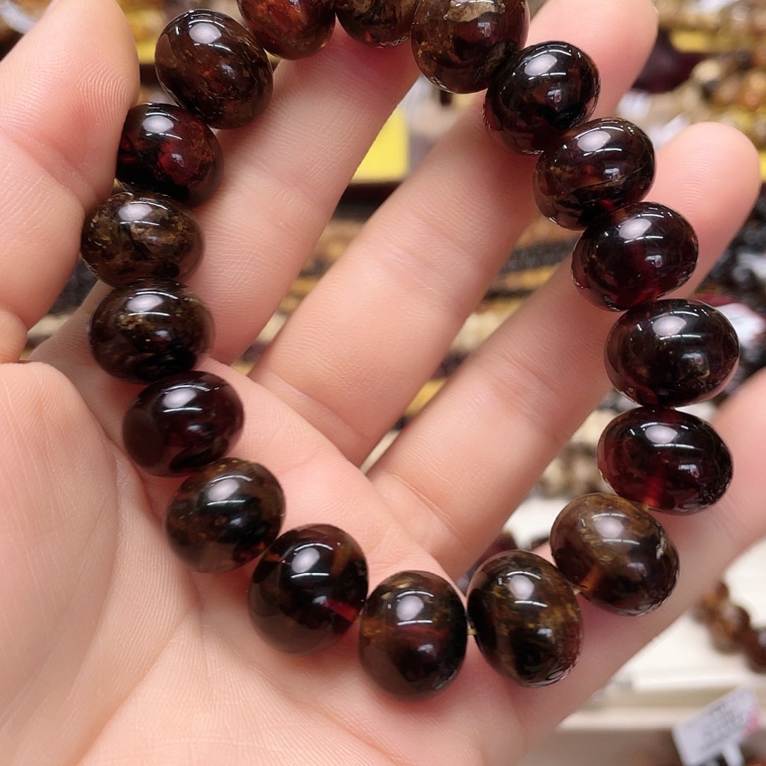 琥珀裸石未镶嵌十四70073