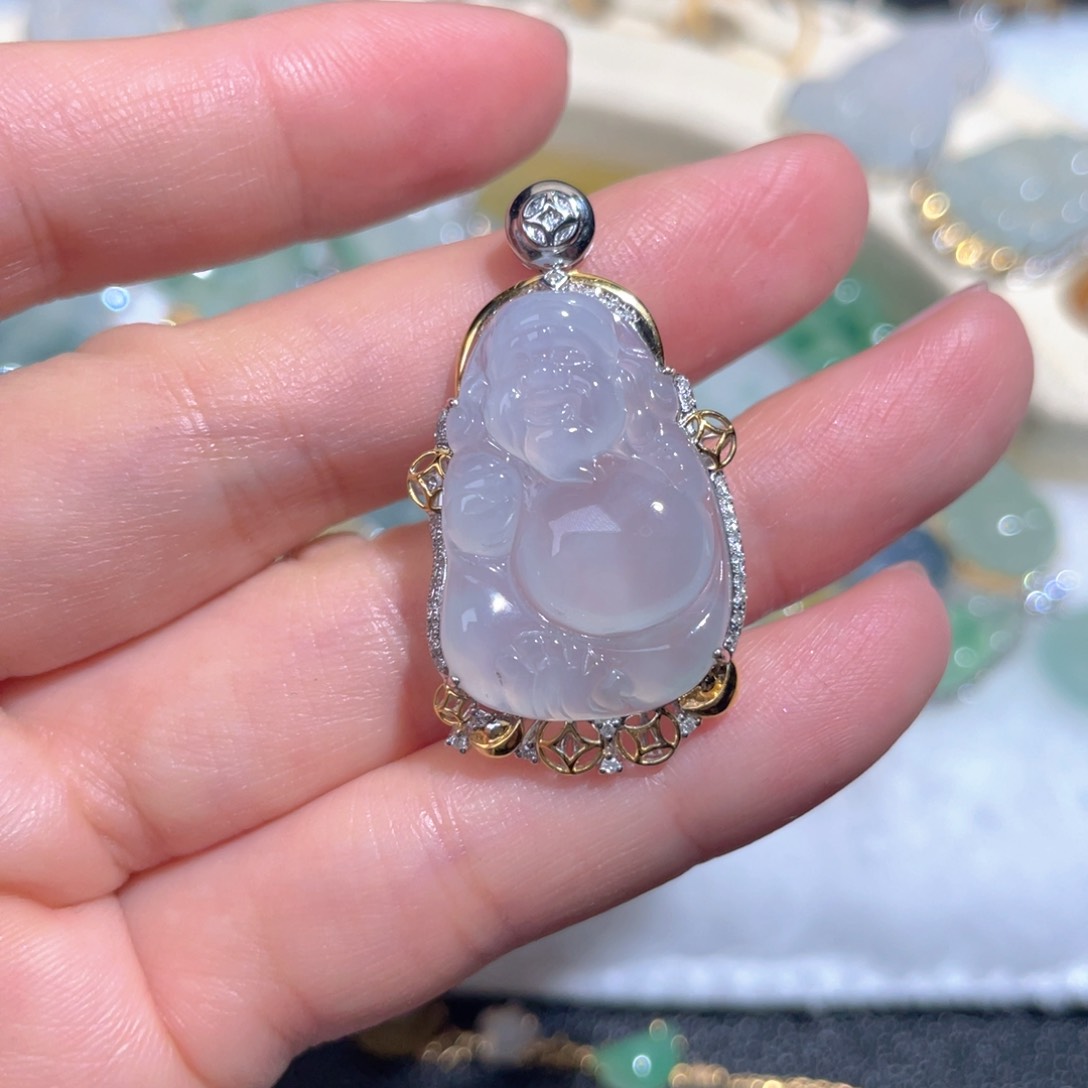 翡翠颈饰18K金镶嵌翡翠