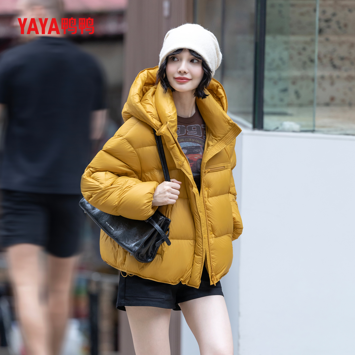 鸭鸭拉链厚款常规袖90白鸭绒连帽女士百搭轻薄潮流保暖外套