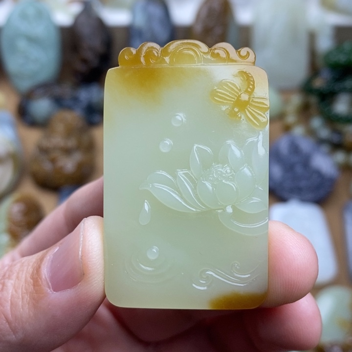 和田玉颈饰未镶嵌春****a