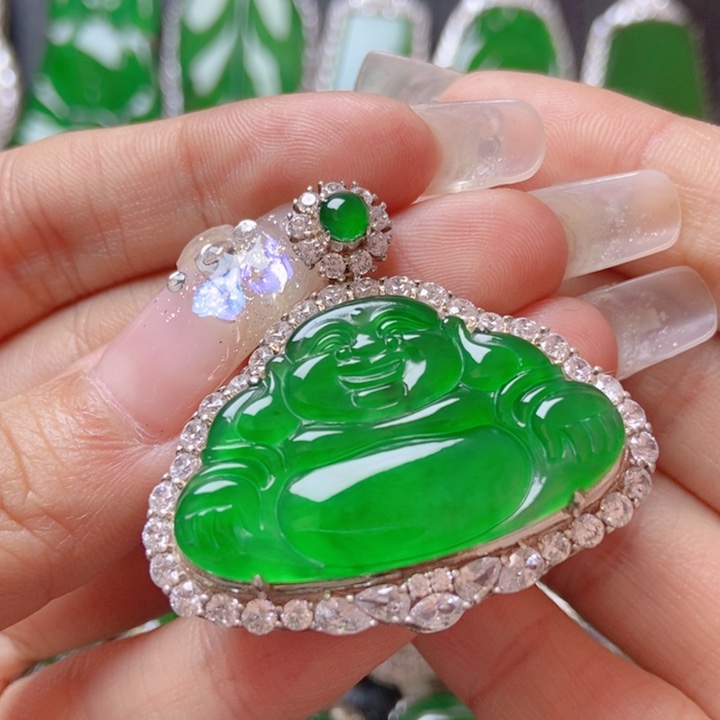 翡翠颈饰银S925镶嵌        