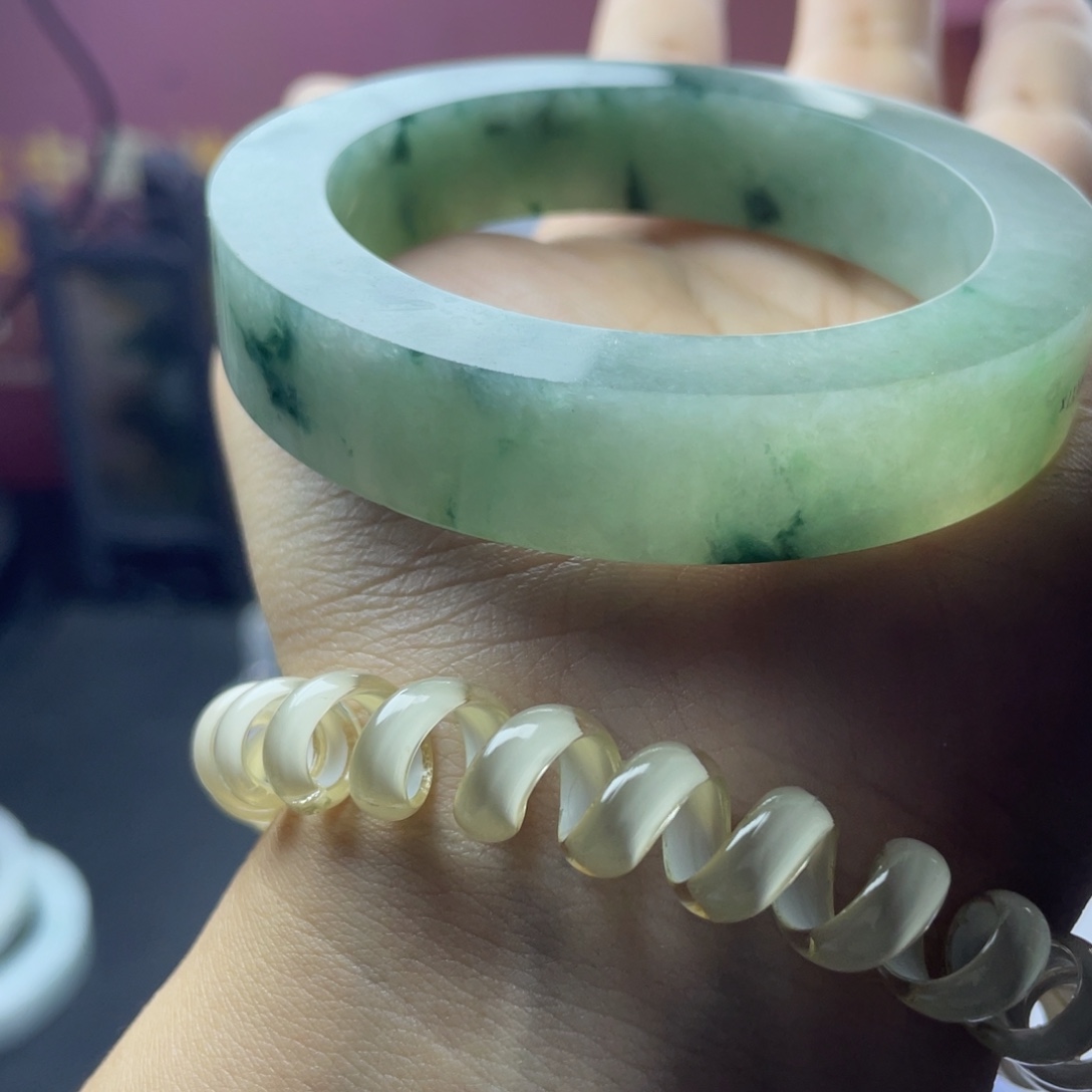 艺***全定制翡翠未镶嵌缅A翡翠多样性发一翡翠