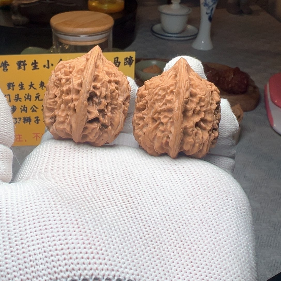 文玩核桃吊坠野生玉柱3252