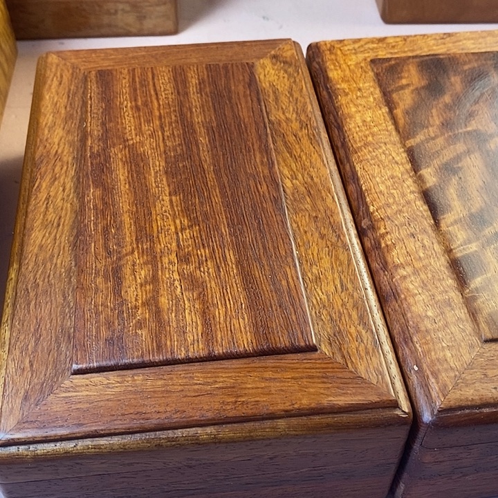 随***行香榧木缅甸花梨双机关盒