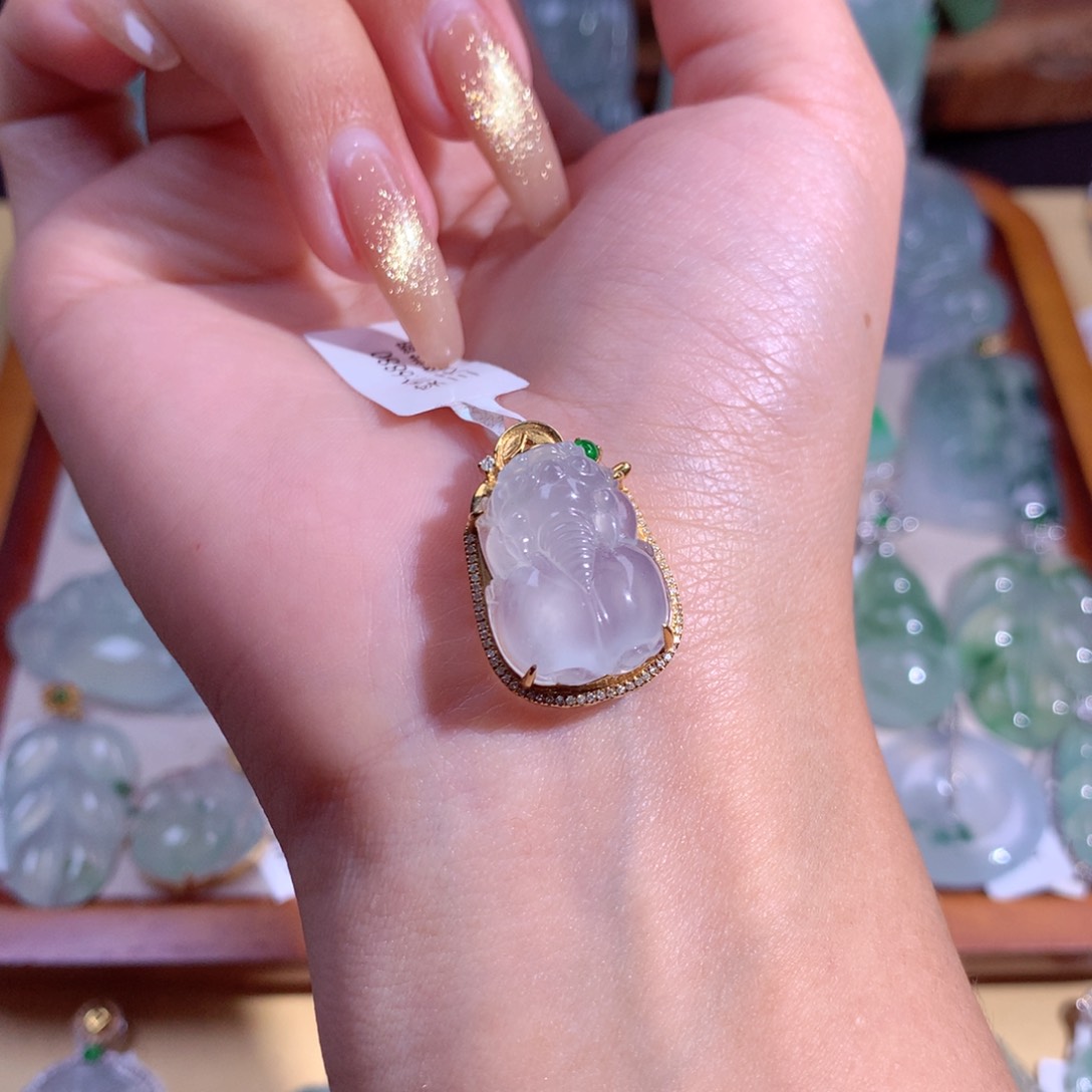 翡翠吊坠(不含链)18K金镶嵌