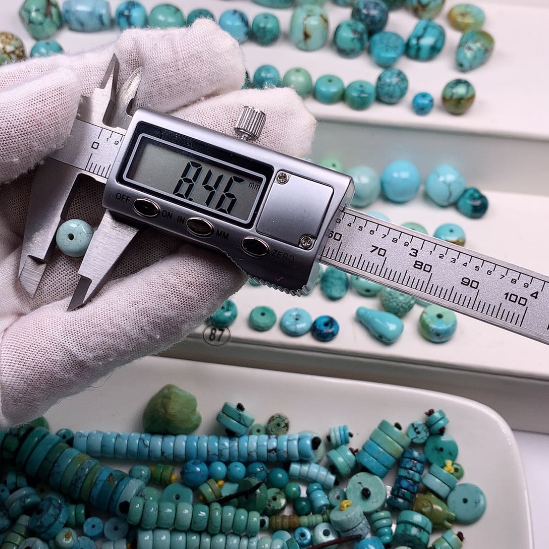 绿松石未镶嵌挂件