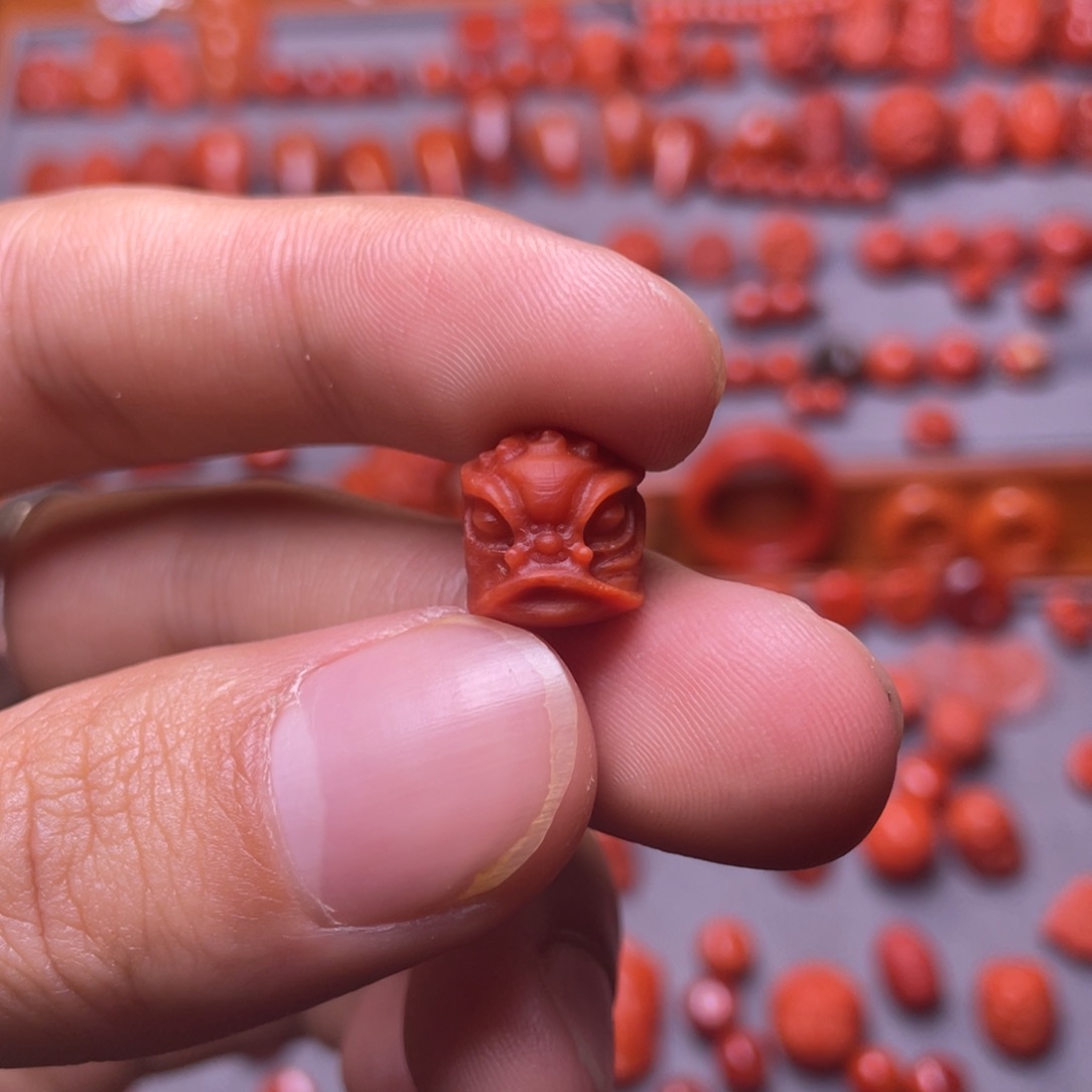 南红玛瑙配饰未镶嵌哈*