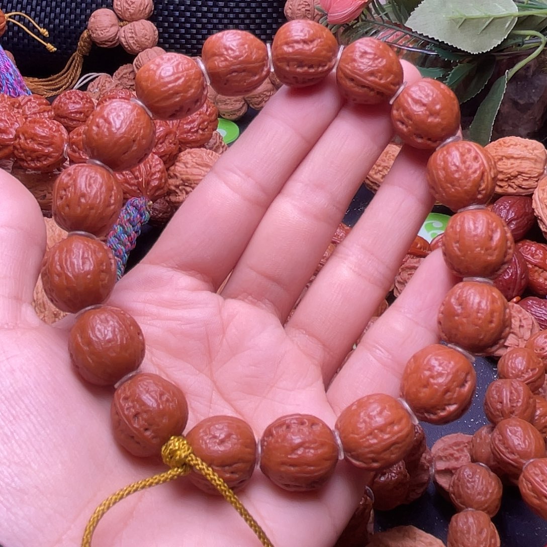 魑***餮手串文玩核桃金豆子