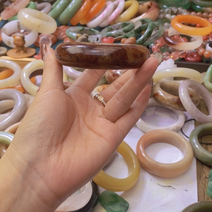 石英质玉手镯未镶嵌清**月