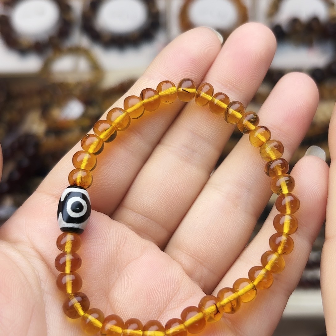 琥珀未镶嵌裸石六