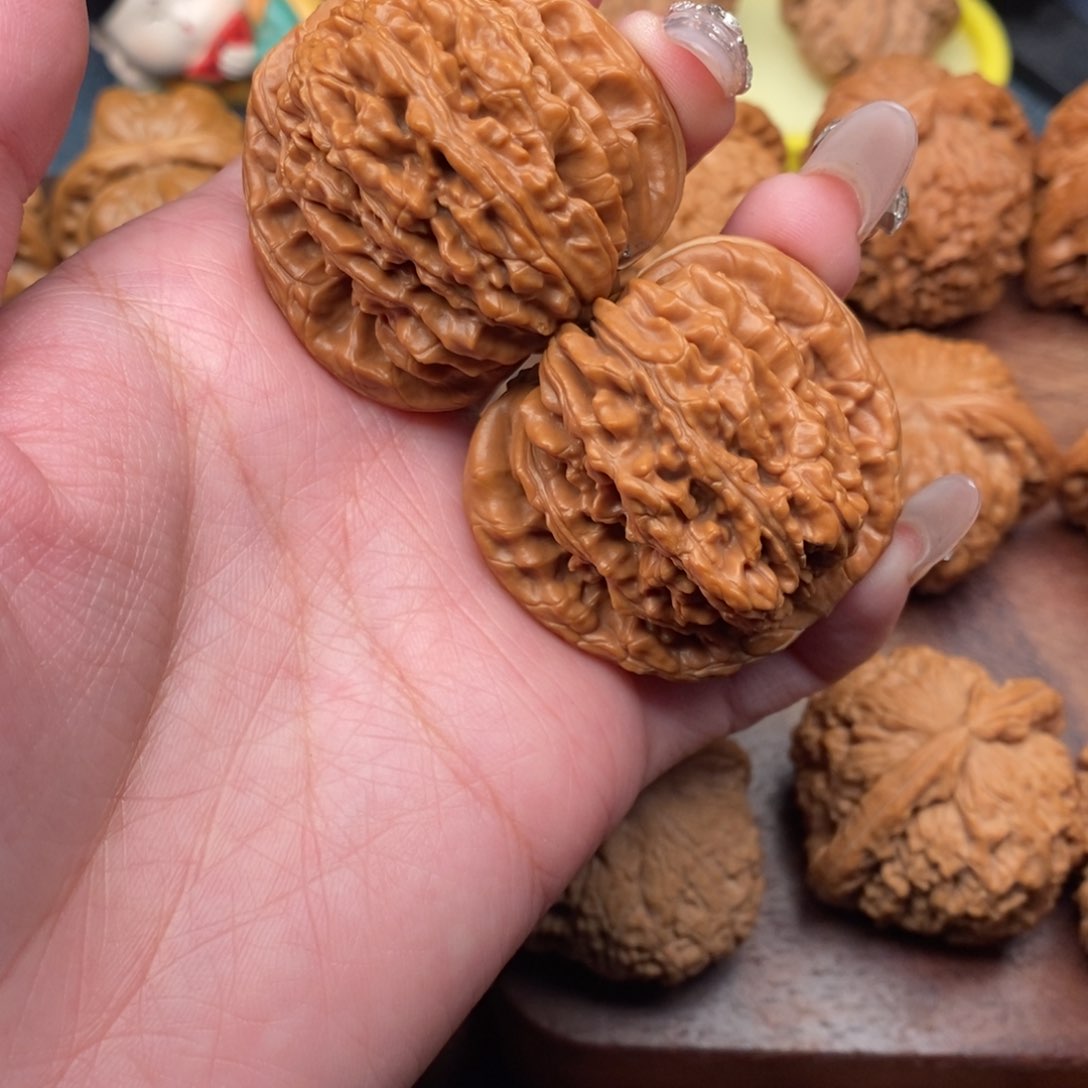 文玩核桃把件茅**瑞平谷楼42