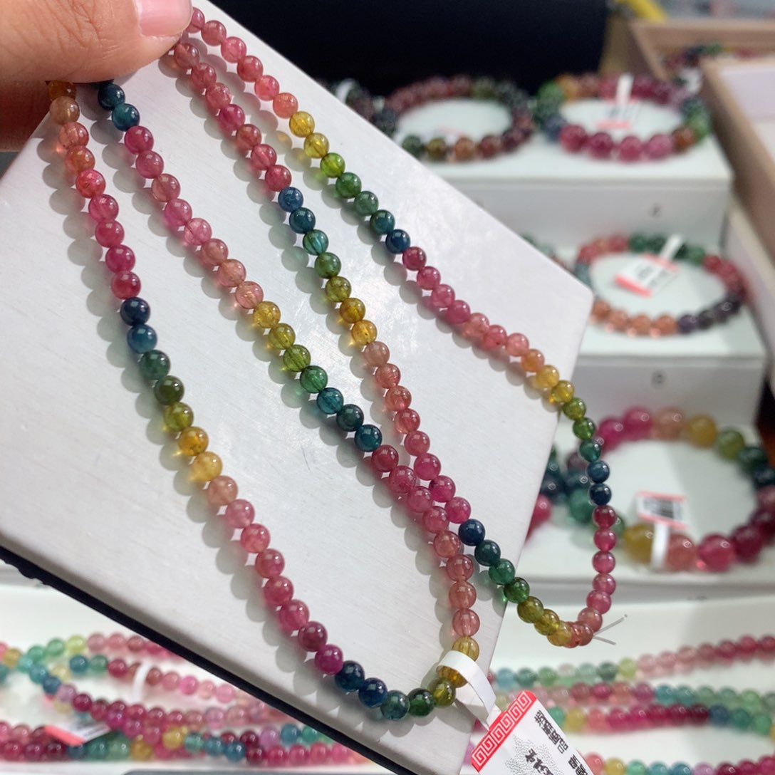 碧玺手链未镶嵌      4.3mm。  