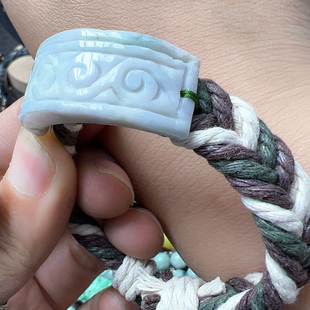 翡翠戒指未镶嵌需包容