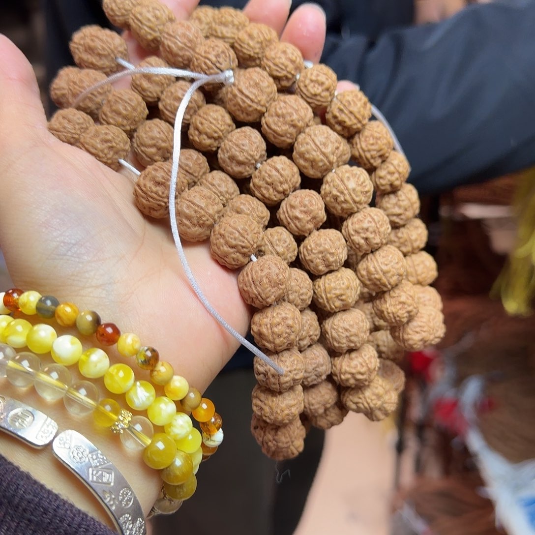 飘***云金刚菩提吊坠老树王手持3条