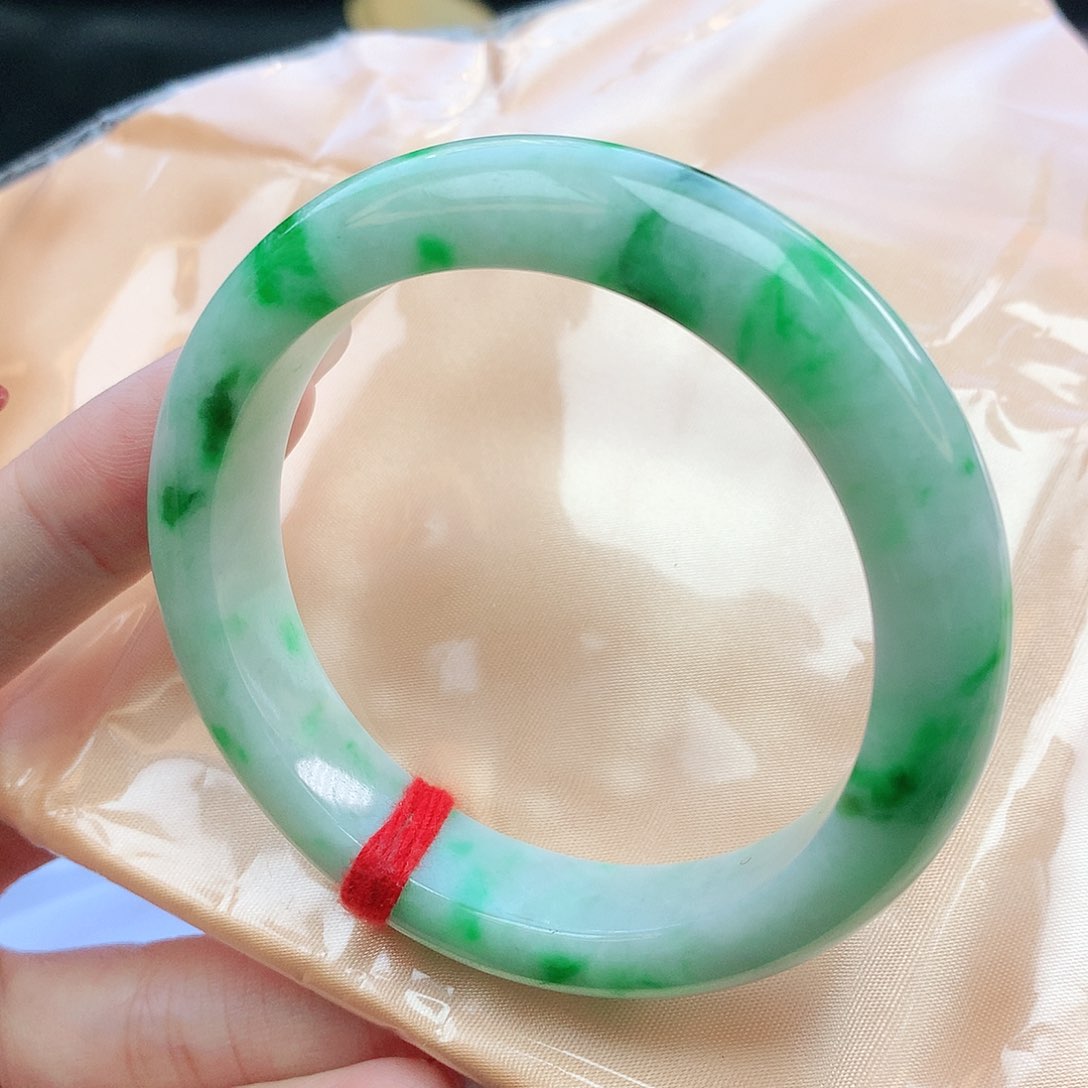 翡翠手镯未镶嵌54圈口882079