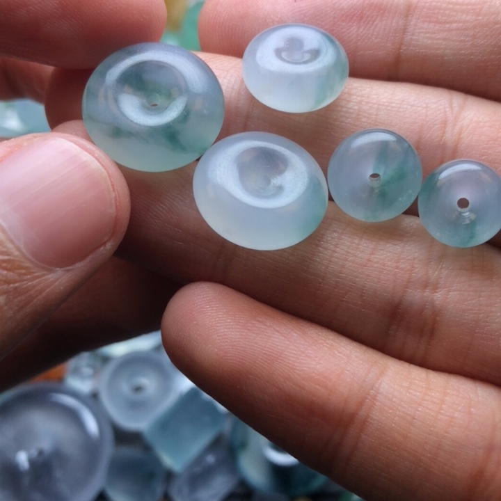 未镶嵌定制翡翠挂件