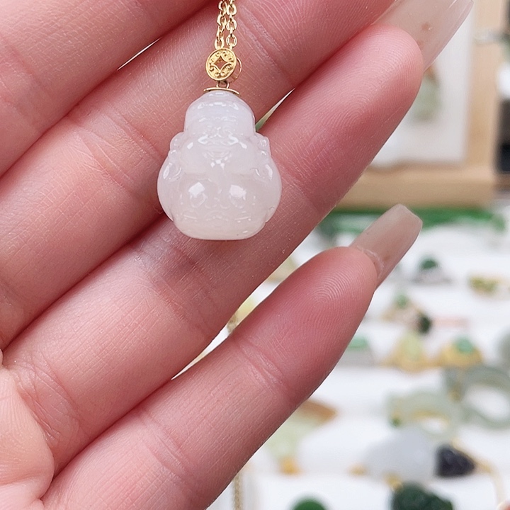 颈饰未镶嵌和田玉