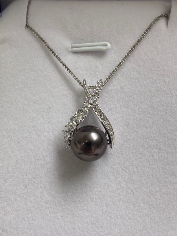 天然海水珍珠大溪地吊坠