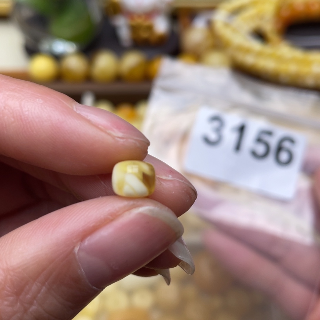 琥珀珠宝奇石未镶嵌7