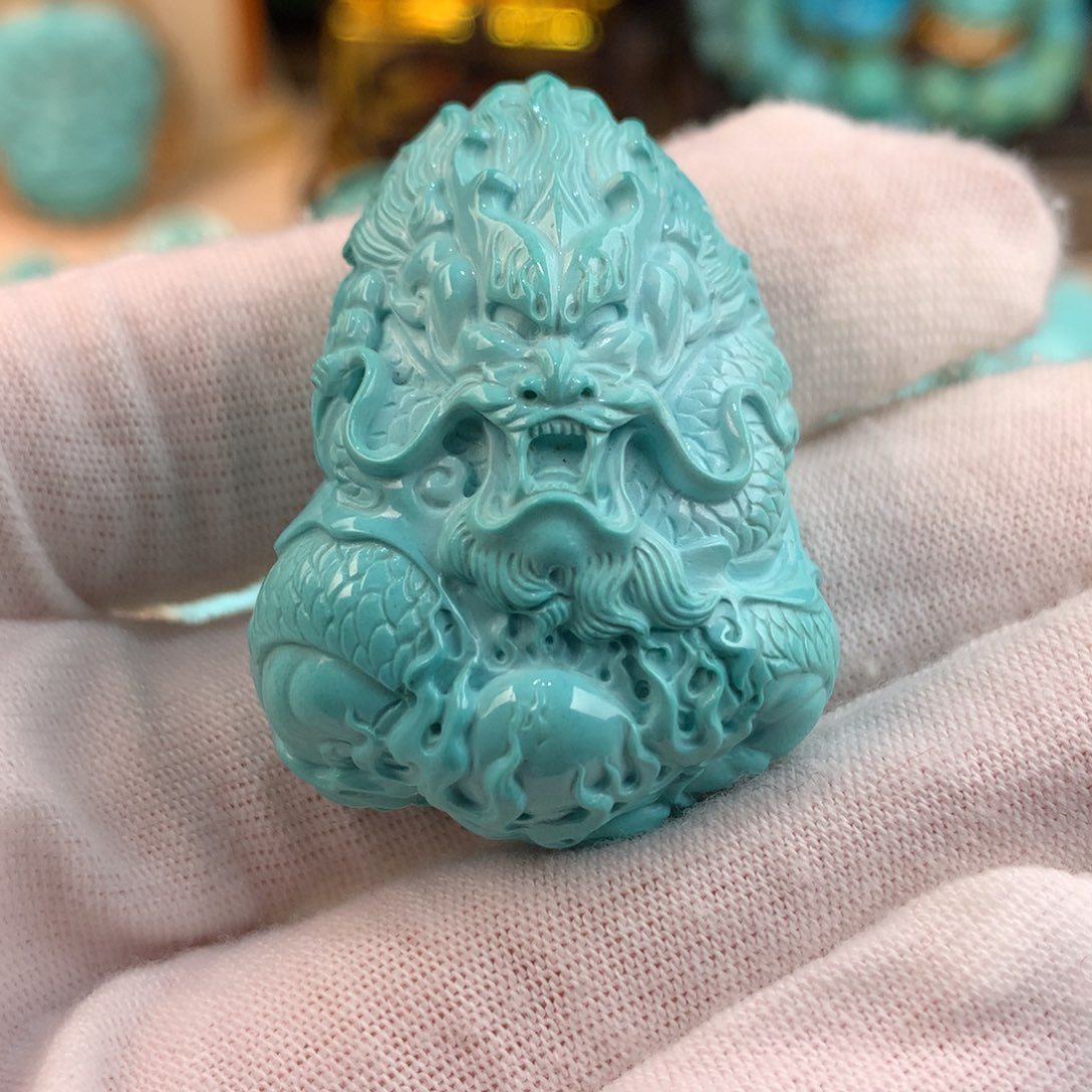 绿松石未镶嵌龙牌