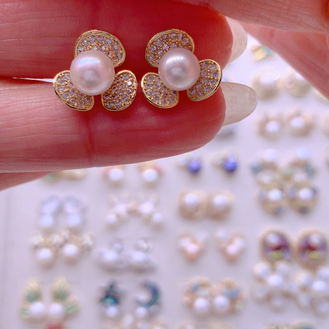 淡水珍珠合金耳饰