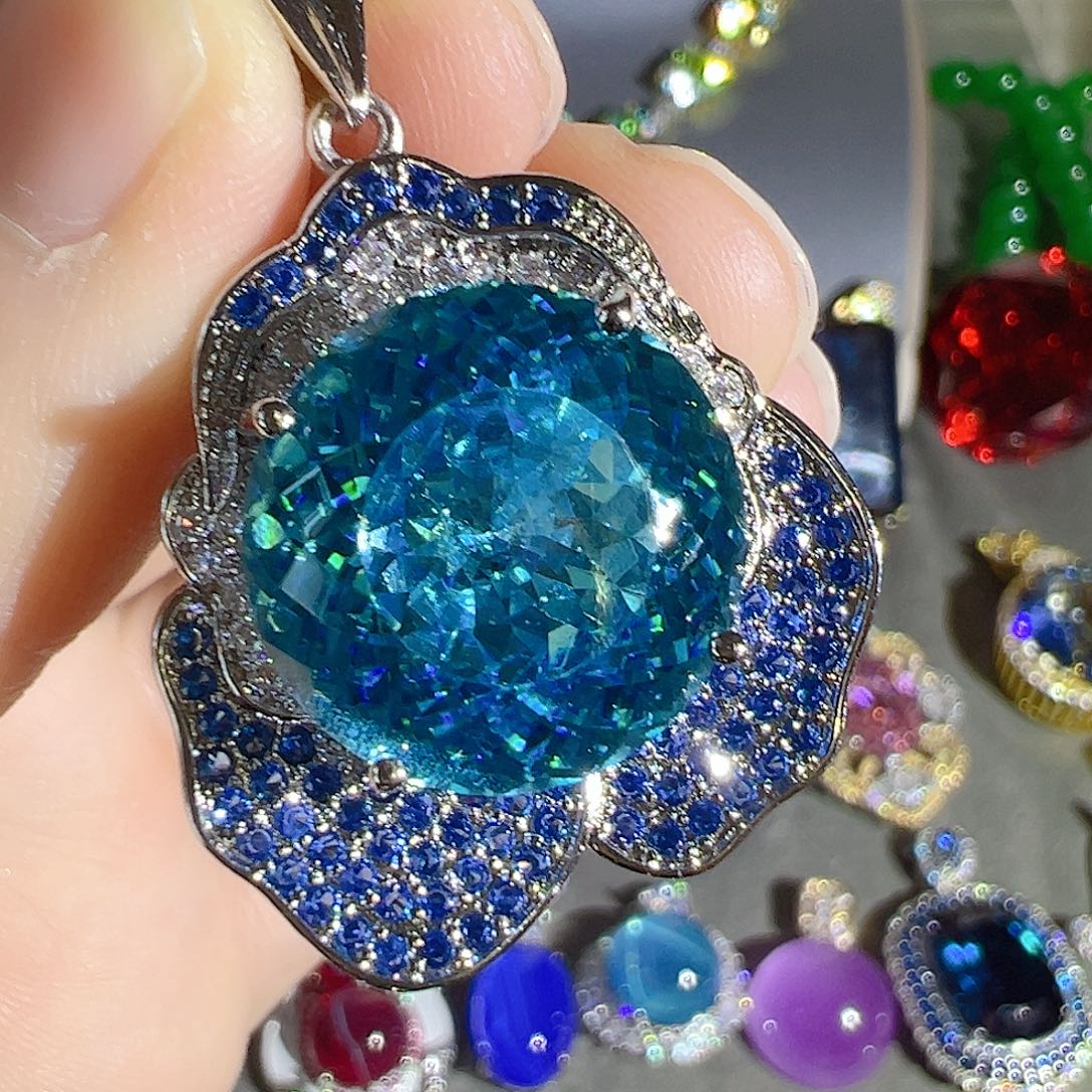 花岗石钨合金红色蓝色吊坠