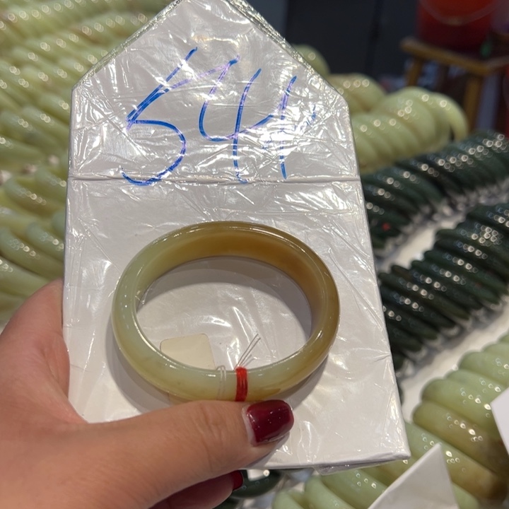 和田玉（糖玉）手镯未镶嵌柠****檬