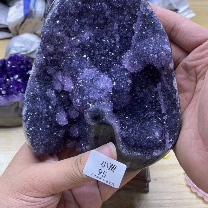 未镶嵌水晶大型摆件（非配饰）