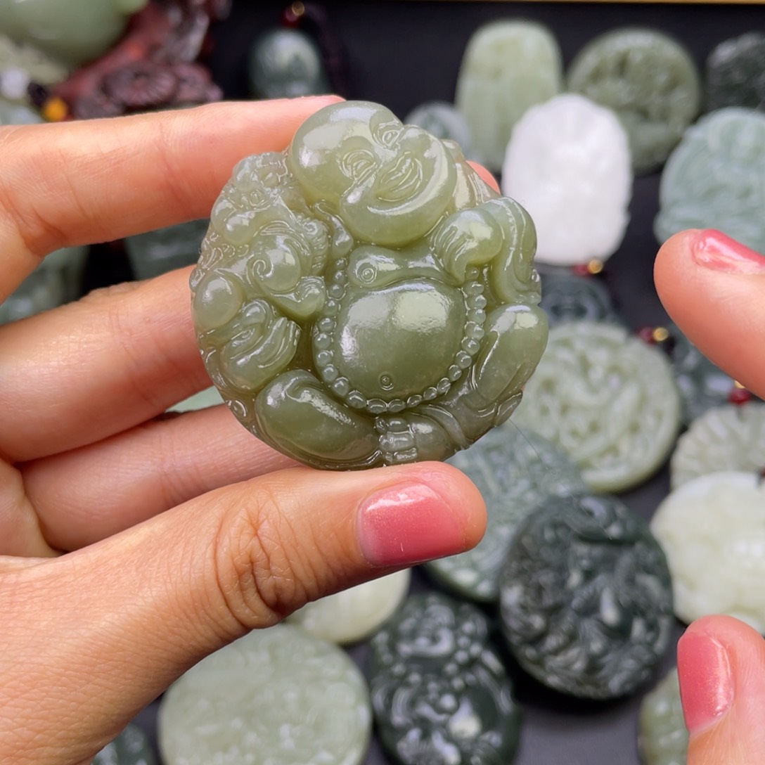 和田玉颈饰未镶嵌