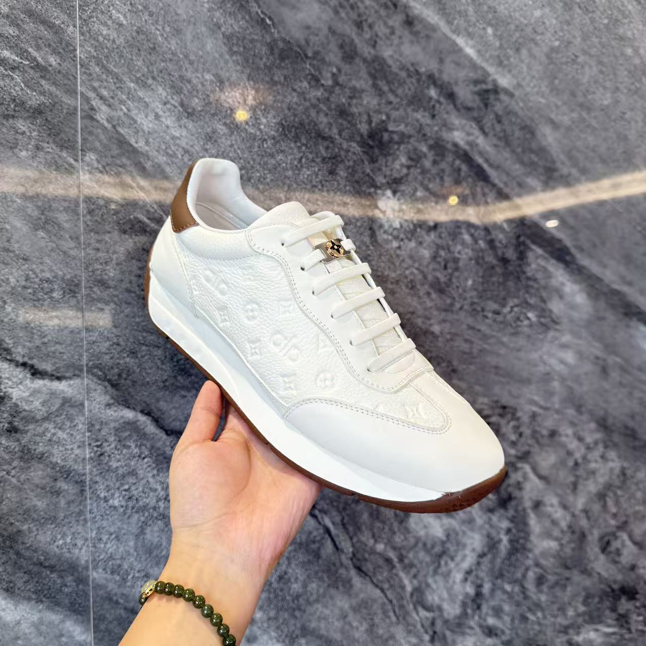 【秋季上新】广州男士高端舒适软底百搭时尚休闲鞋6303