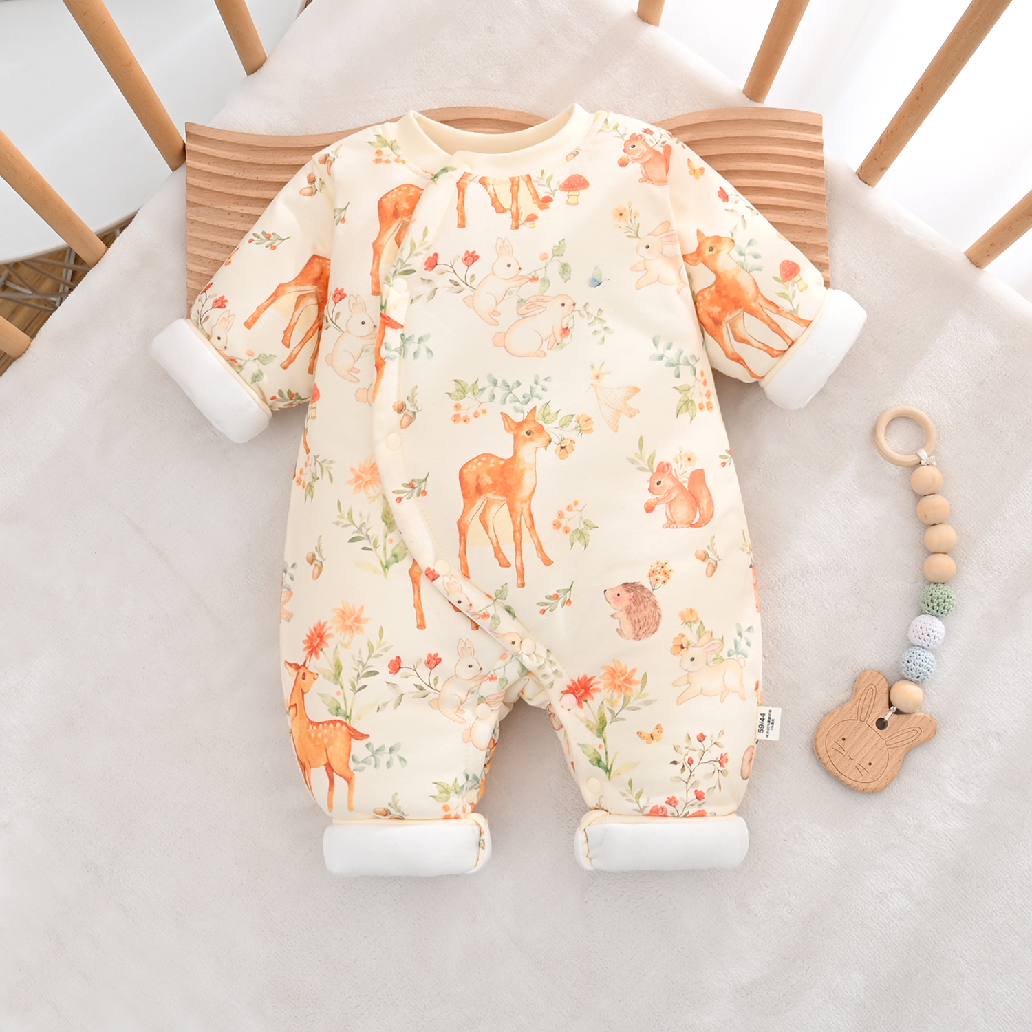 秋冬宝宝150克棉服斜襟哈衣爬服表里纯棉连体衣保暖新生儿婴儿