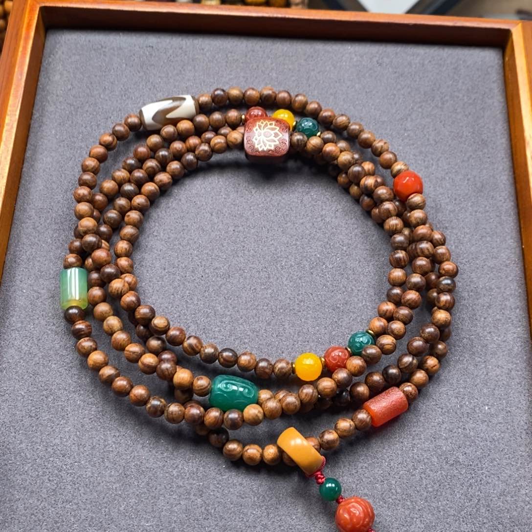 花梨木类吊坠未镶嵌花梨木