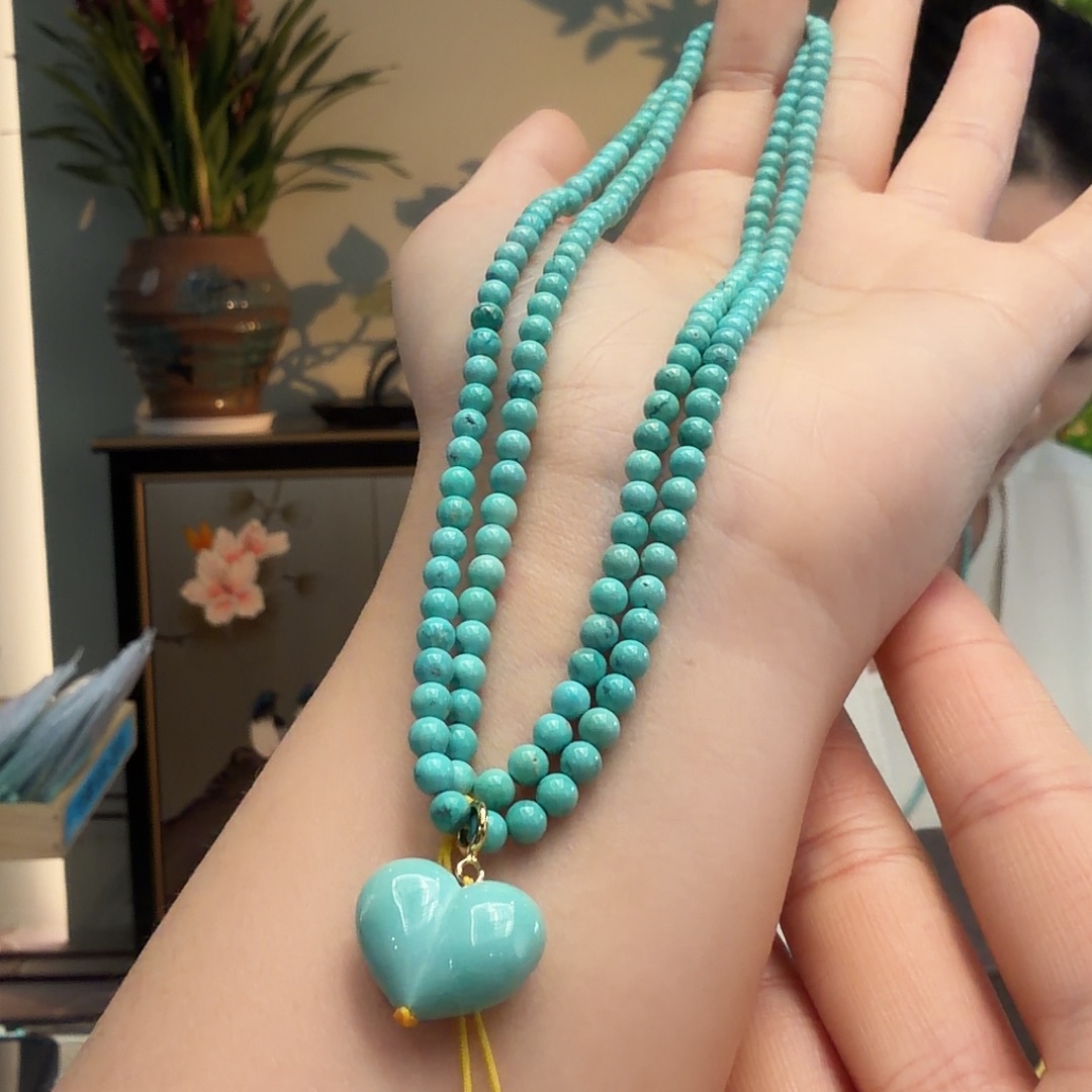 绿松石未镶嵌颈饰