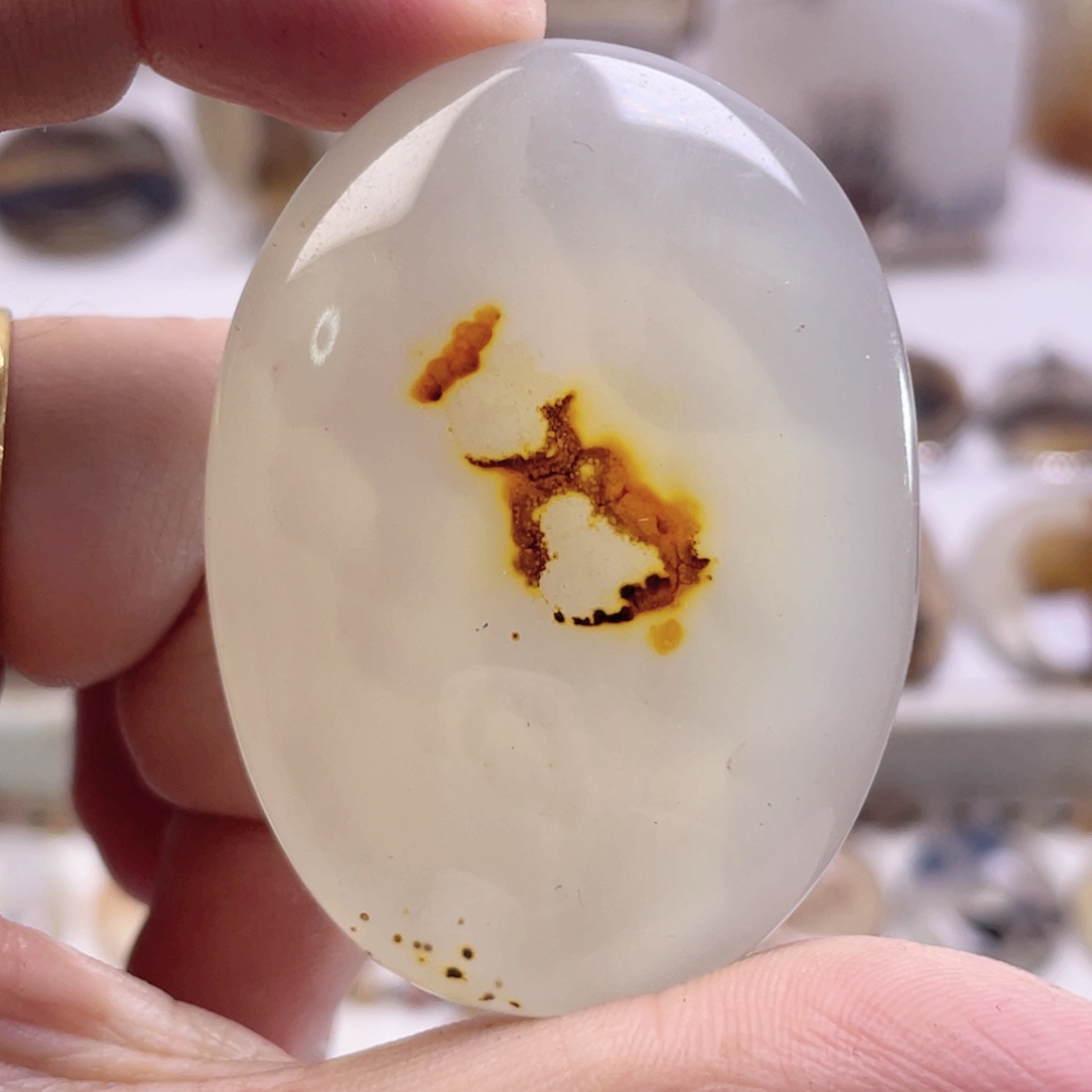 玛瑙/玉髓未镶嵌珠宝奇石