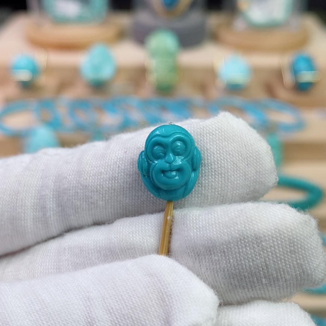 绿松石未镶嵌珠宝奇石