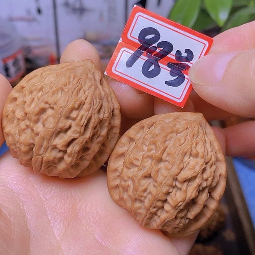【闪购商品】文玩核桃把件全品金牛38