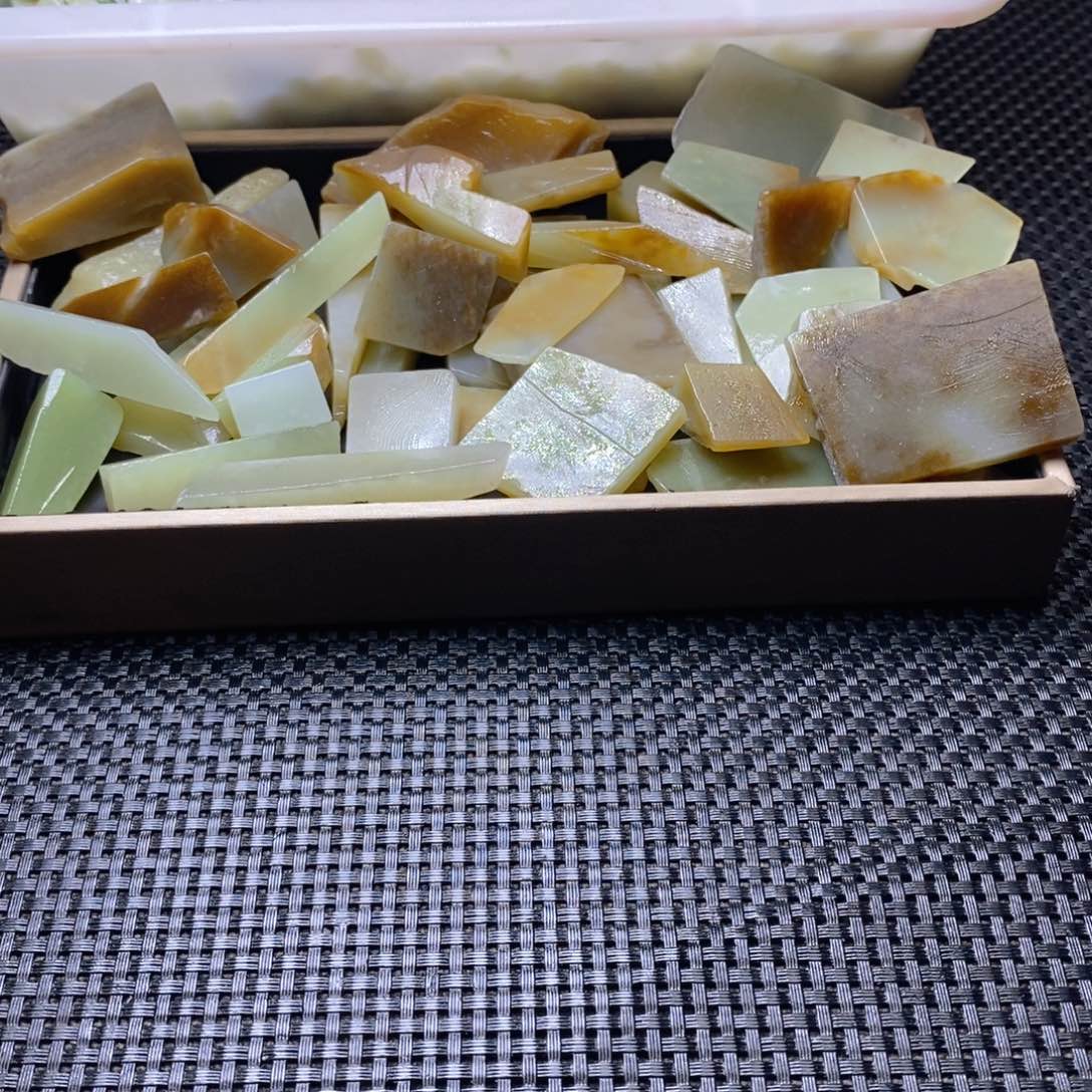 和田玉（糖玉）未镶嵌珠宝半成品