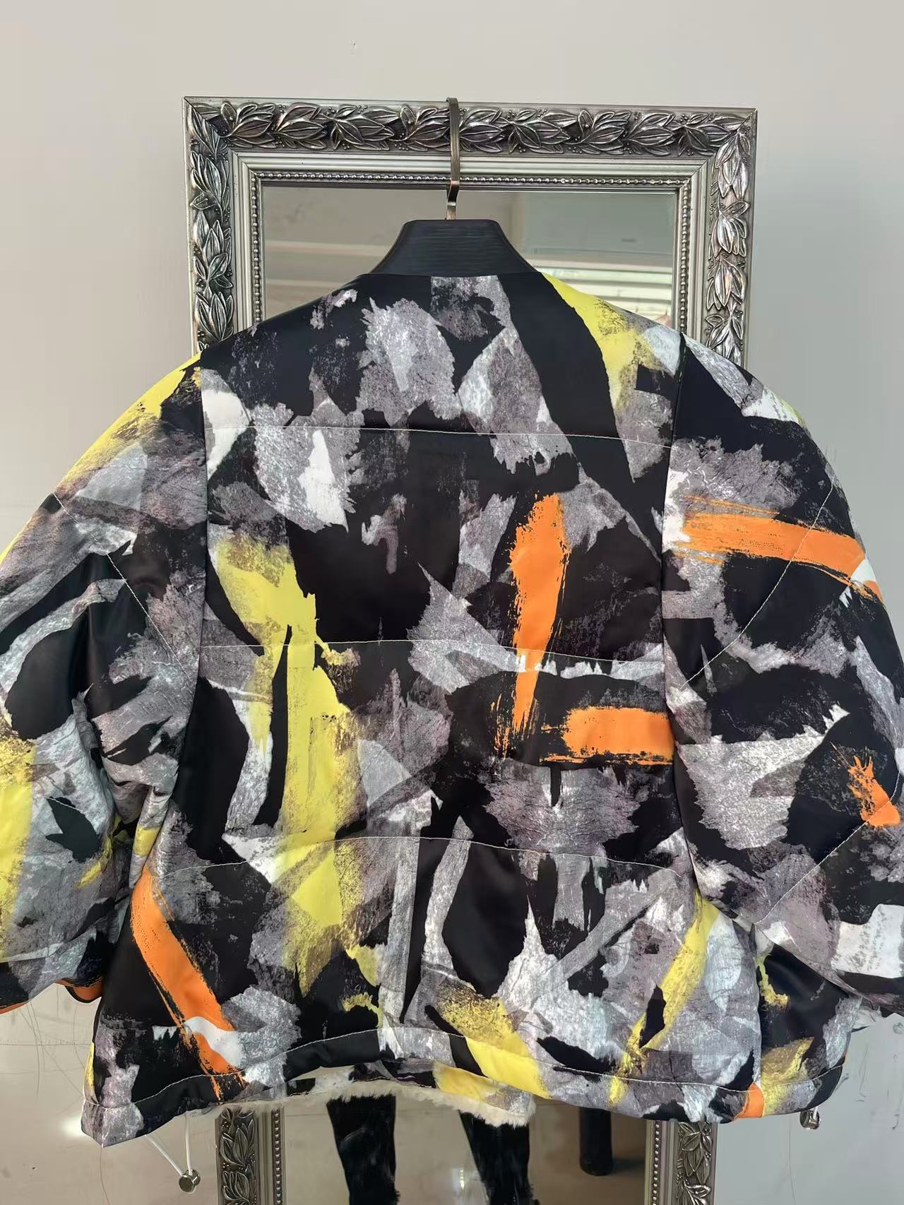 时尚女款休闲外套