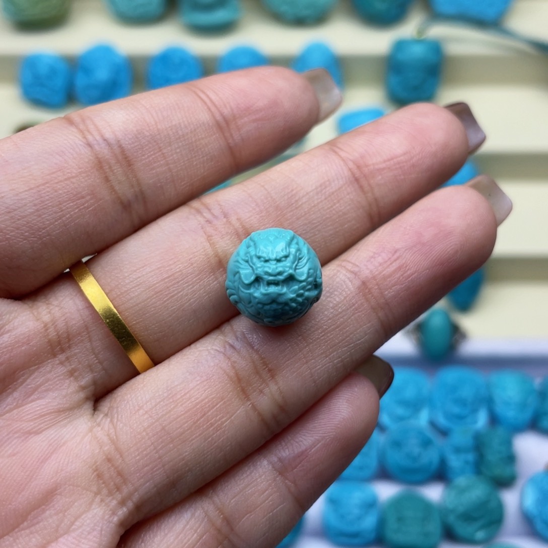 绿松石雕刻未镶嵌