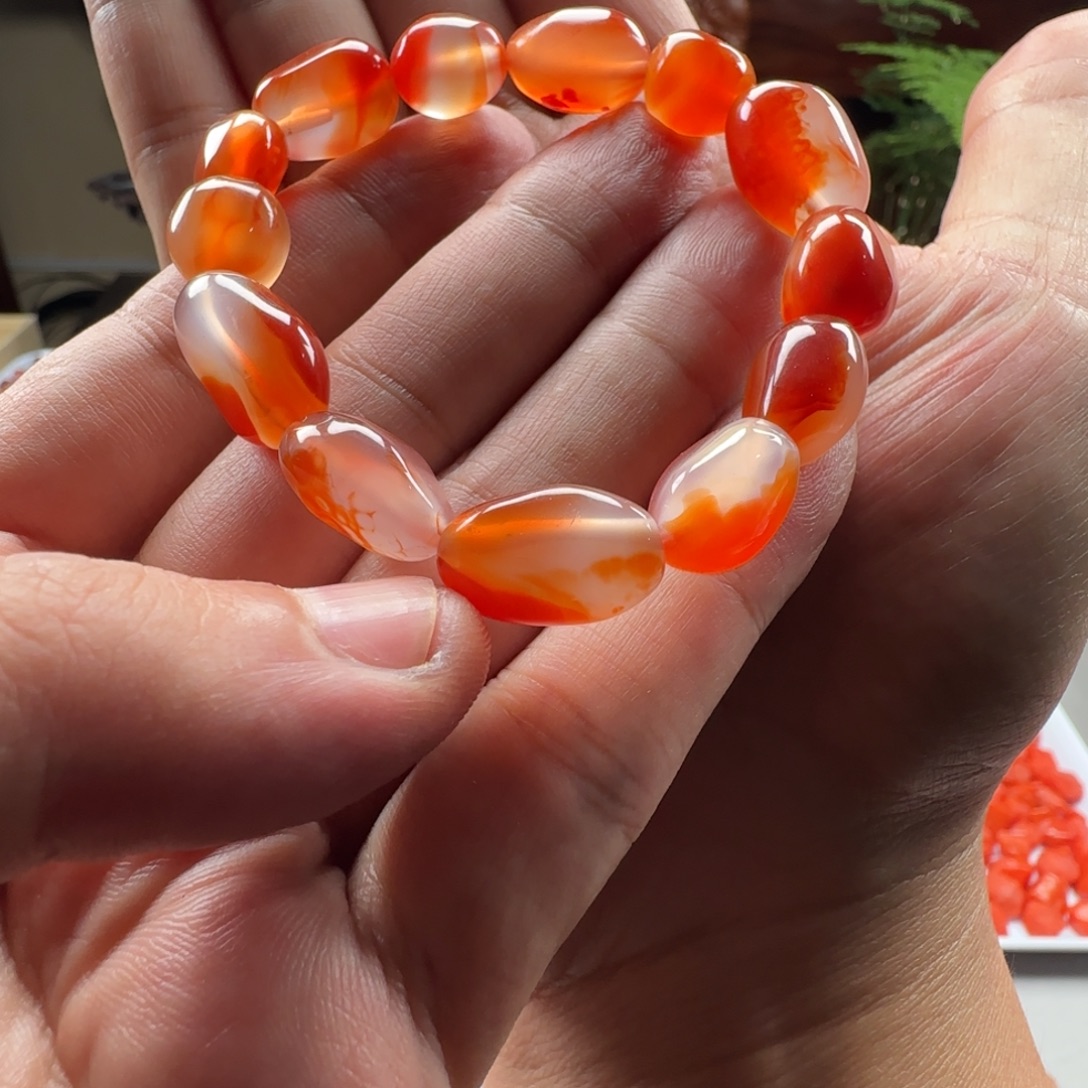 南红玛瑙未镶嵌冰飘随型手串