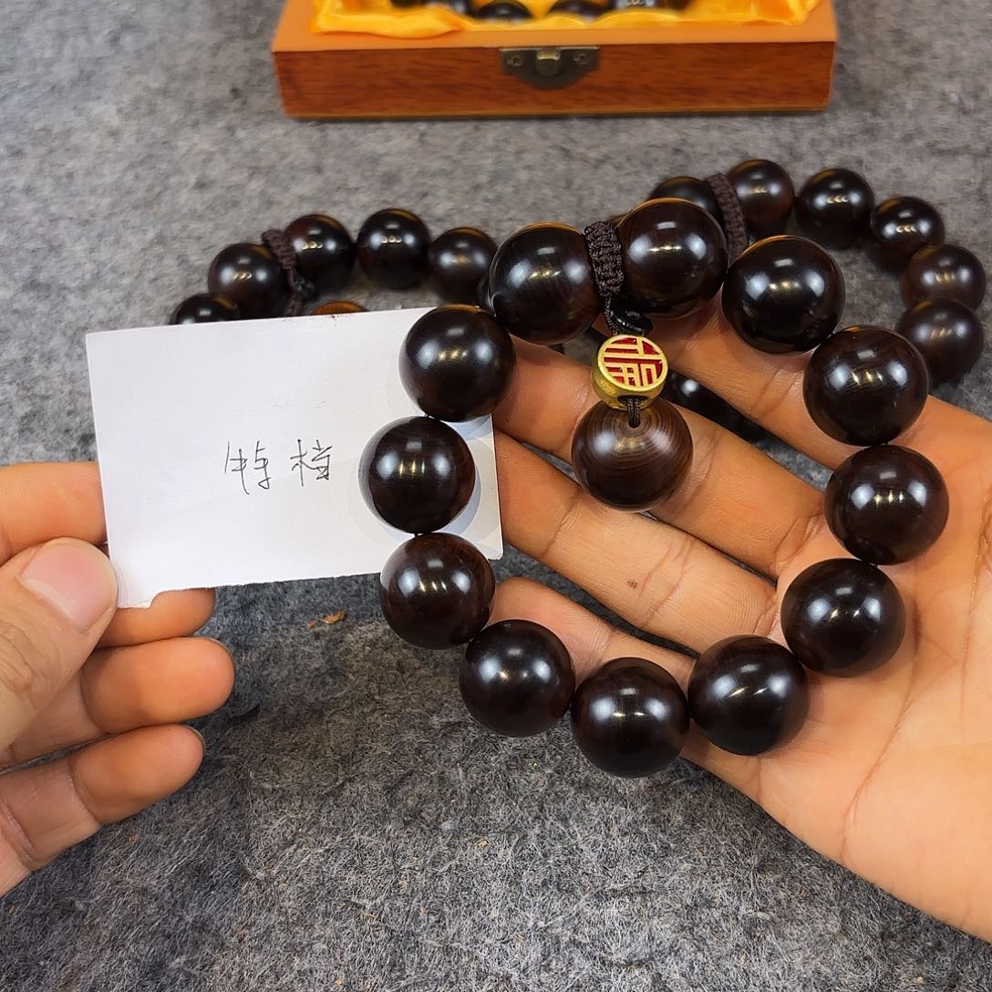柏木（崖柏）2.0五灵脂 特档 绿色结油 稀有藏品