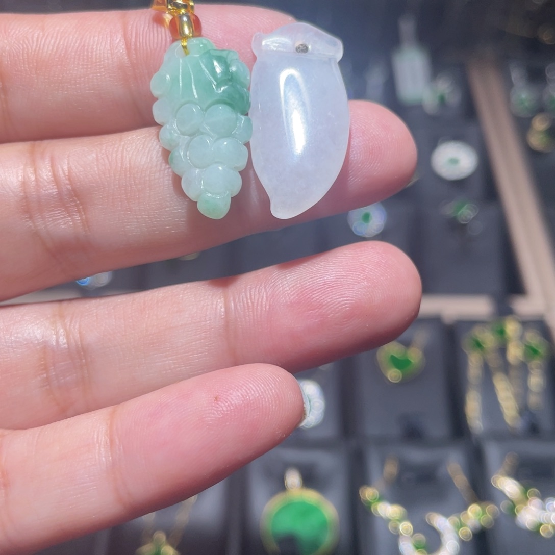 翡翠未镶嵌颈饰天然翡翠