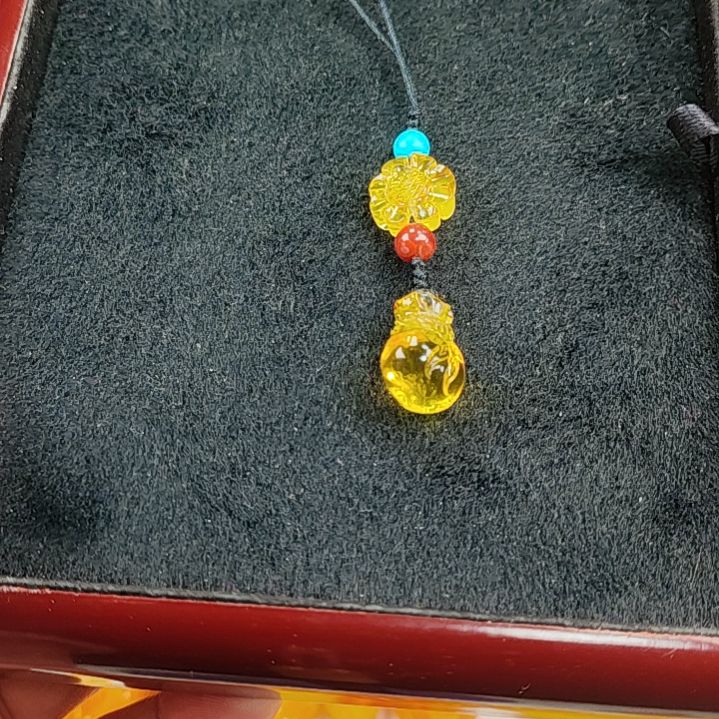 蜜蜡吊坠(赠链)未镶嵌手机挂