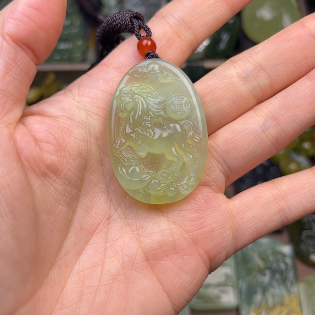 蛇纹石玉未镶嵌吊坠(不含链)