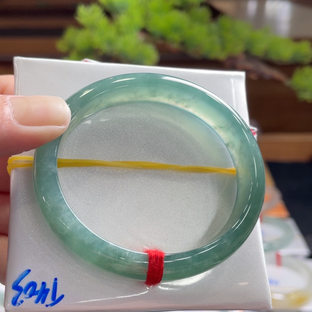 翡翠手镯未镶嵌55 贵妃 