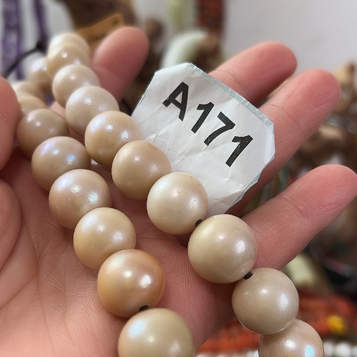 ****棠玛瑙/玉髓未镶嵌颈饰