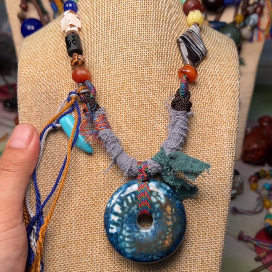 玛瑙/玉髓颈饰未镶嵌