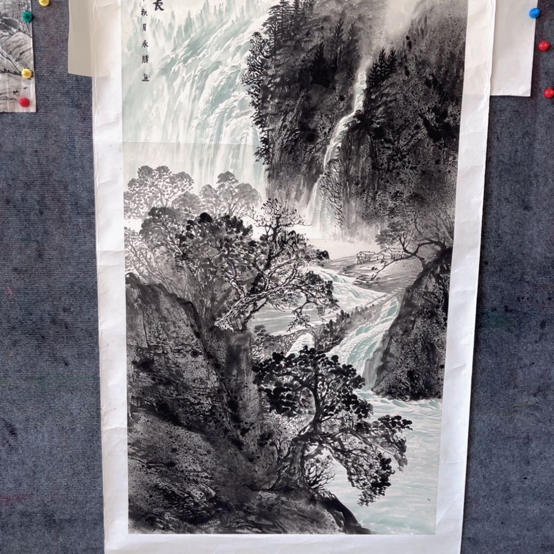 国画瀑布图有山有水